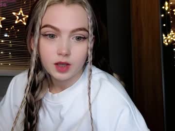 webcam girl small_blondee image #5726135