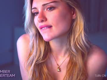 webcam girl emmber image #2295057