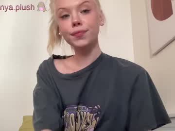 webcam girl sonyaplush image #4811298