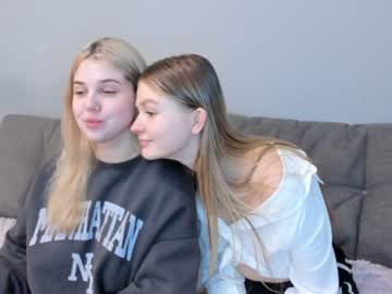 webcam couple milskils image #4200147