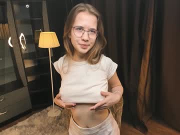 webcam girl wiloneburtt image #7733340