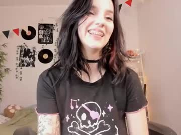 webcam girl vivian_qwerty image #8529147