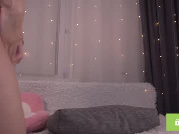 webcam girl tiny_lily_ image #8958407