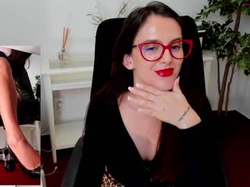 webcam girl wh4thefuck image #2599790