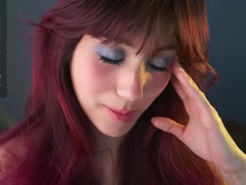 webcam girl greeny_mat image #8107552