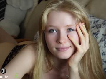 webcam girl bestblondiiecb image #6864148