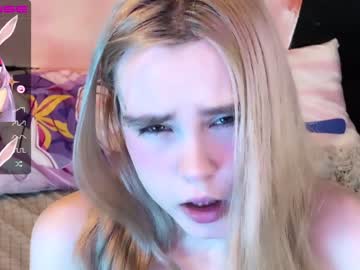 webcam girl nyakawaii69 image #3861958
