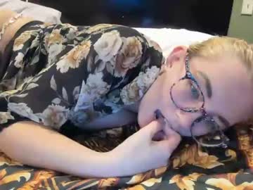 webcam girl mariah95 image #566582