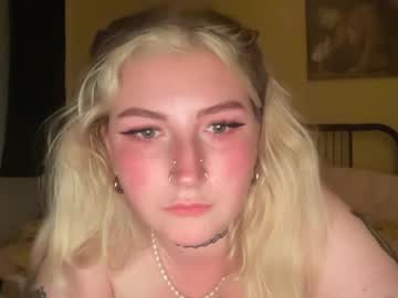 webcam girl lulababy23 image #7523642