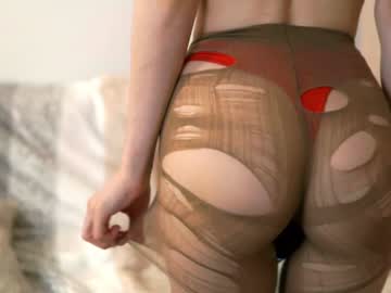 webcam girl peek_in_my_window image #7156540