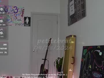 webcam girl petitebrat image #7926387