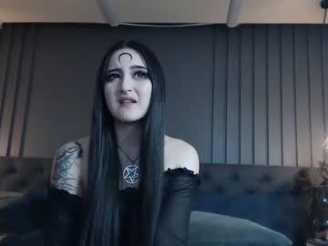 webcam girl charlotte_germanotta_ image #5035379
