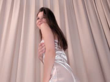 webcam girl peek_in_my_window image #6507904
