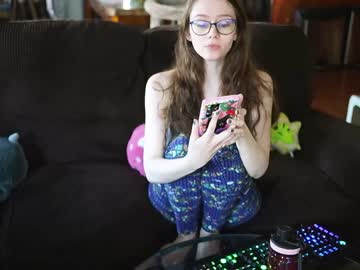 webcam girl elfenemma image #6532670