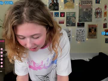 webcam girl lottie_shine image #3184391