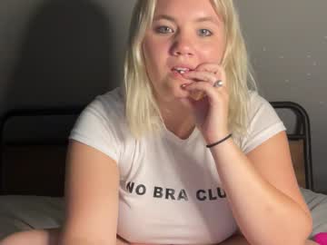 webcam couple meganashleyy212 image #4901968