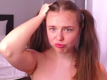 webcam girl violaharris__ image #4188216