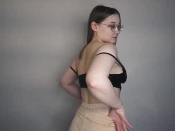 webcam girl moon_milking image #5729694
