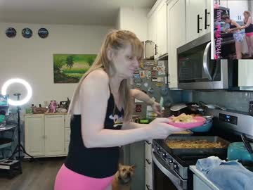 webcam girl emberpheonixxx image #8319371