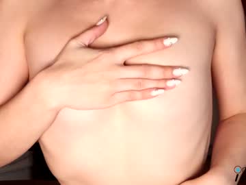 webcam girl justbecauseiloveit image #8607297
