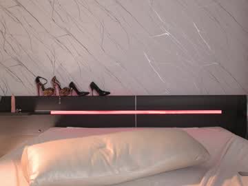 webcam couple blonde_bigtits image #8215039