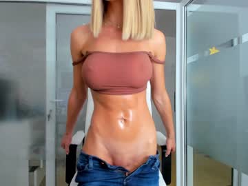 webcam girl ingridblondy94 image #5427520