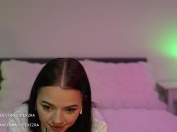 webcam girl ezra image #7000183