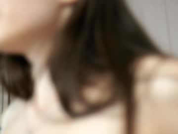 webcam girl peek_in_my_window image #7718090