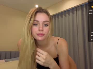 webcam girl sky_magic image #5563499