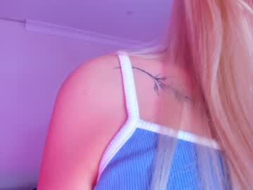 webcam girl 8a8y_nura image #2146117