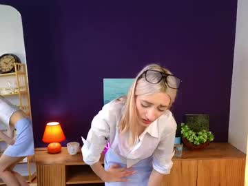 webcam girl arlettebrougham image #9450645