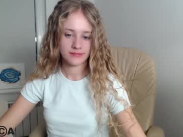 webcam girl loveinemili image #3934686