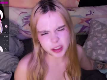 webcam girl nyakawaii69 image #4412976
