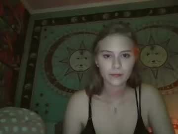 webcam girl stonerbabe1313 image #8401399