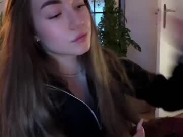webcam girl strawberryjamx image #5630326