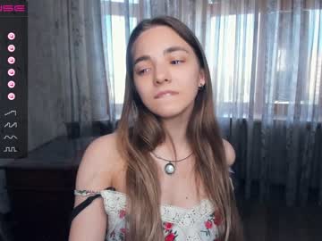 webcam girl shy_media image #4569406