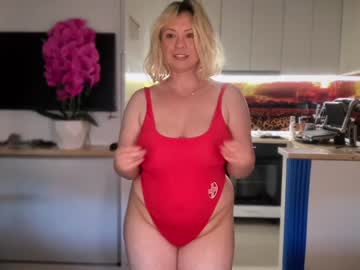 webcam girl kiradivine image #6828269