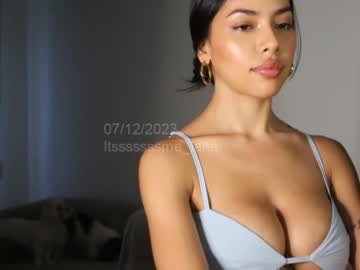 webcam girl itsssssssme_lana image #5855440