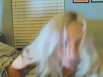 webcam girl lovelilaxox image #7948407