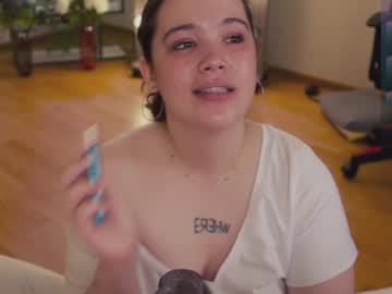 webcam girl chery_lady22 image #7339835