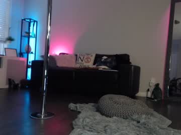 webcam girl skyewatson image #972652
