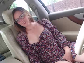 webcam girl juicy_peach88 image #2233924