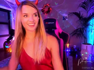 webcam girl phoenix_taylor image #212514
