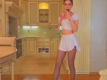 webcam girl harrieteasley image #8035063