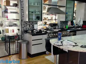 webcam girl wildwifebarbie image #8686100