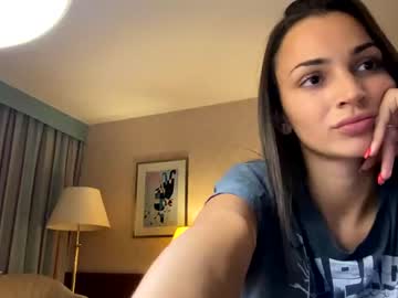 webcam girl toocutetohandle image #2596336