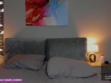 webcam girl your__voice image #3117011