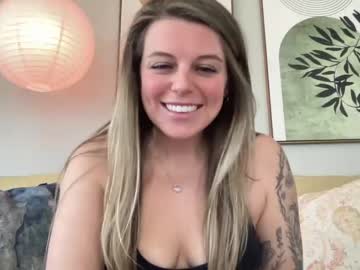 webcam girl bumble_bees45 image #4104356