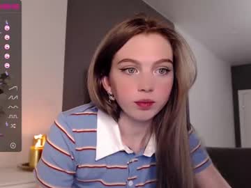 webcam girl small_blondee image #1790256