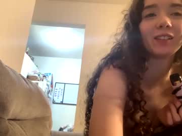 webcam girl kylieexoxoxo2432 image #6117308